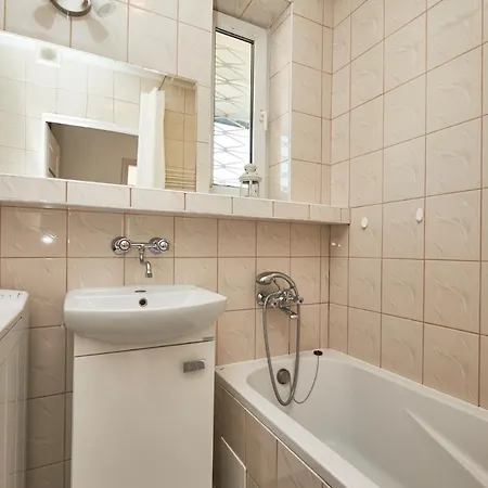 Noctis Senatorska * ורשה